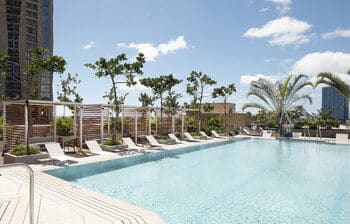 Amenity deck at ʻAʻaliʻi®, the fifth residential tower to open at Ward Village®